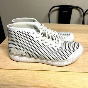 No Bull Mid Trainer all white 11.5